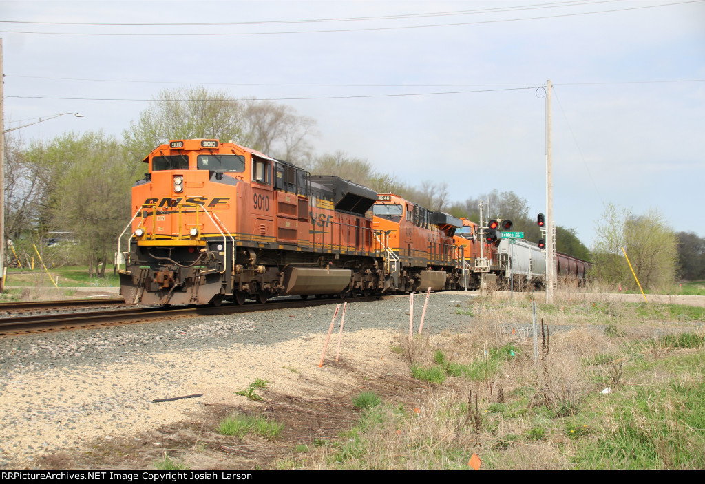 BNSF 9010 East